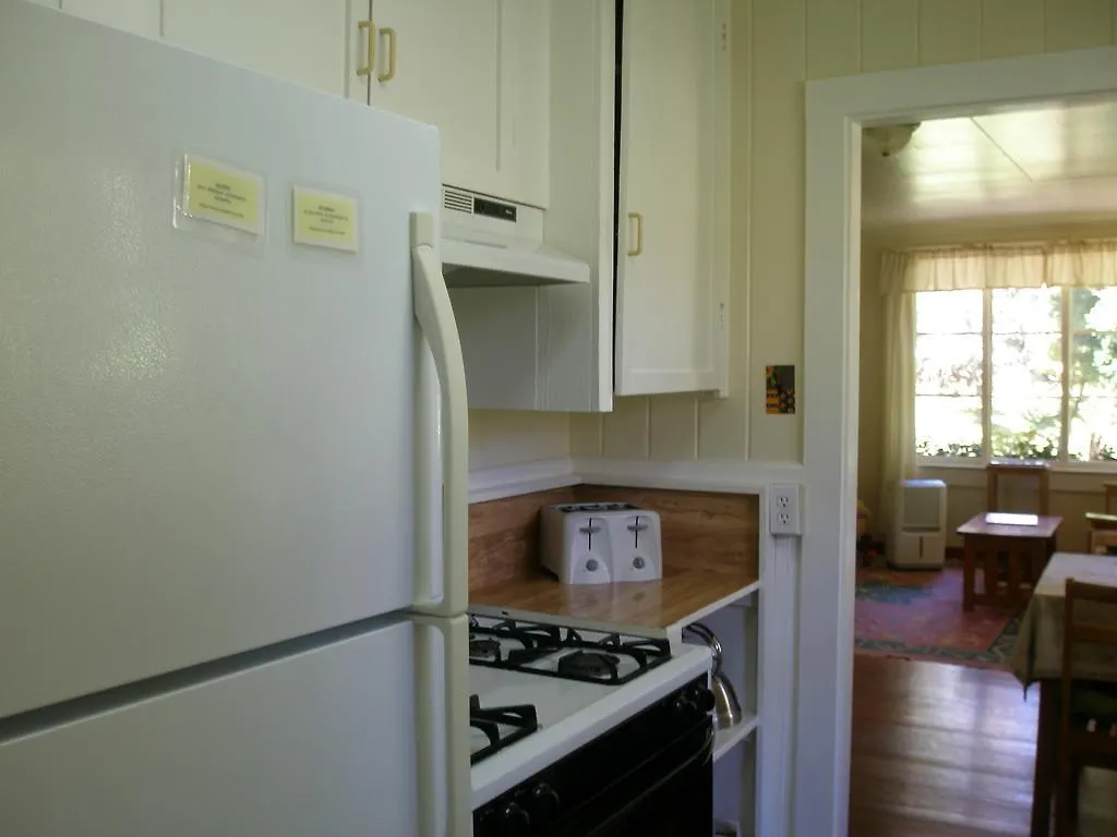 Bed and Breakfast Volcano Country Cottages